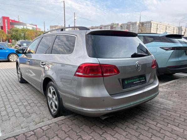 Volkswagen Passat B7 с пробегом 2013 года, цена 1 075 000 рублей, 262299 км, универсал, Автокод Объявления