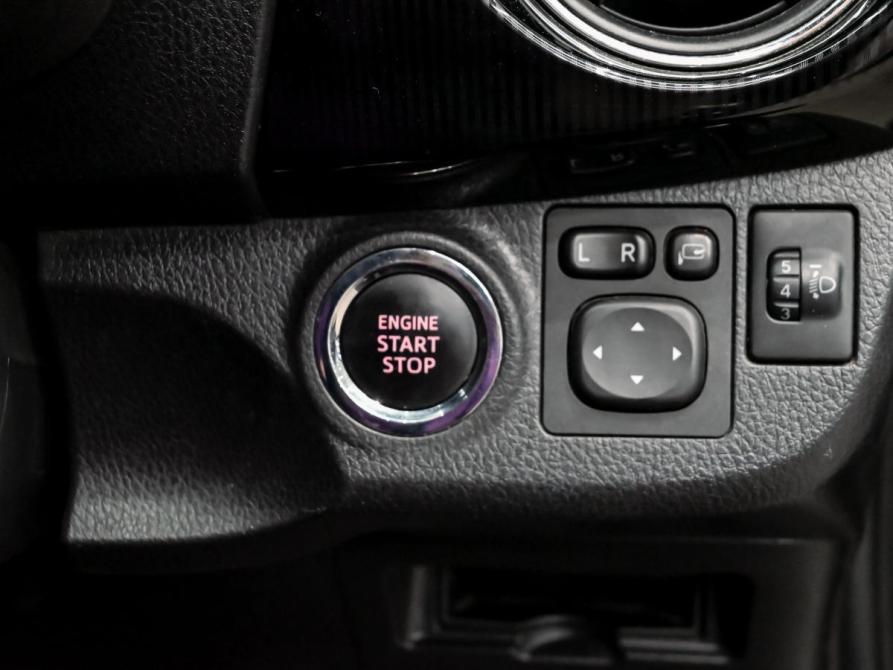 Toyota Vitz III (XP130) Рестайлинг Екатеринбург  - изображение 13