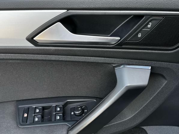 Volkswagen Tiguan II с пробегом 2018 года, цена 2 200 000 рублей, 123753 км, внедорожник, Автокод Объявления