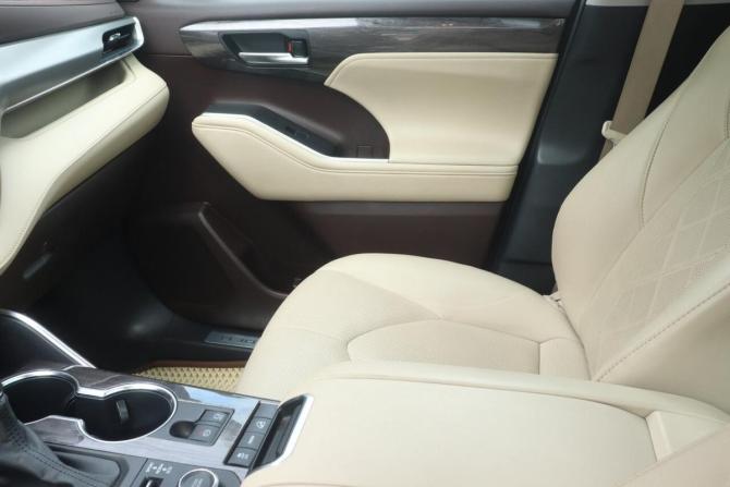 Toyota Highlander IV (XU70) с пробегом 2021 года, цена 5 690 880 рублей, 119663 км, внедорожник, Автокод Объявления