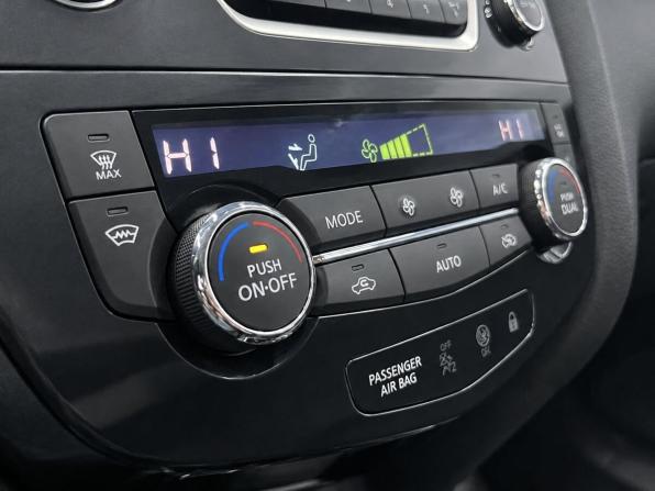 Nissan Qashqai II с пробегом 2017 года, цена 1 649 000 рублей, 169160 км, внедорожник, Автокод Объявления
