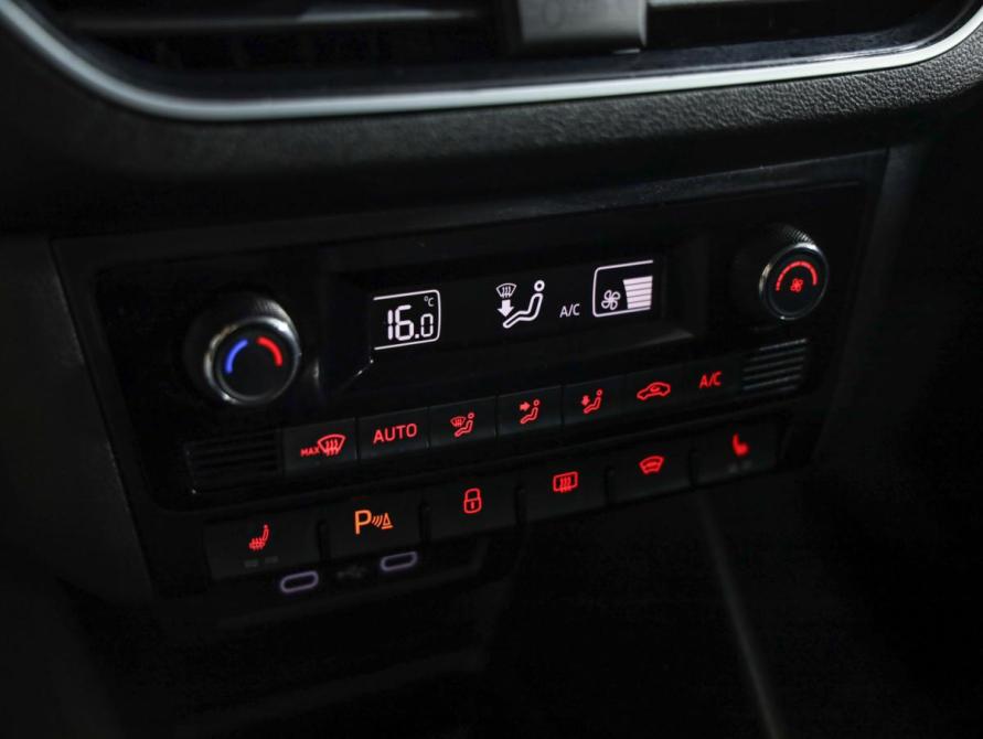 Volkswagen Polo VI Санкт-Петербург  - изображение 16