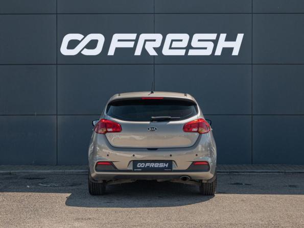 Kia Ceed II с пробегом 2013 года, цена 1 050 000 рублей, 142931 км, хэтчбек, Автокод Объявления