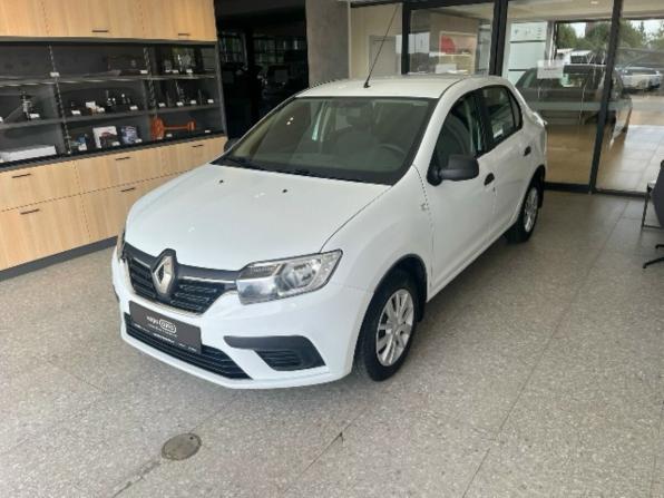 Renault Logan II Рестайлинг с пробегом 2018 года, цена 805 100 рублей, 127007 км, седан, Автокод Объявления