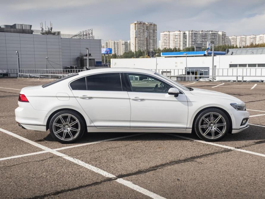 Volkswagen Passat B8 Рестайлинг Москва  - изображение 4