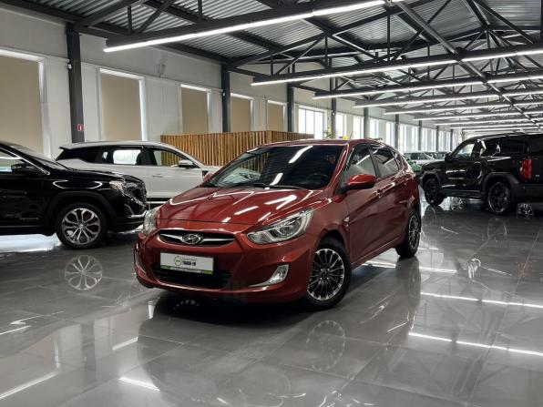 Hyundai Solaris I с пробегом 2014 года, цена 975 000 рублей, 144076 км, хэтчбек, Автокод Объявления