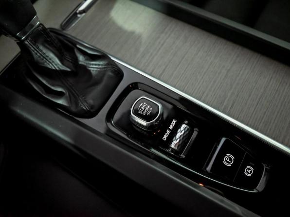 Volvo XC60 II с пробегом 2019 года, цена 3 700 000 рублей, 97171 км, внедорожник, Автокод Объявления