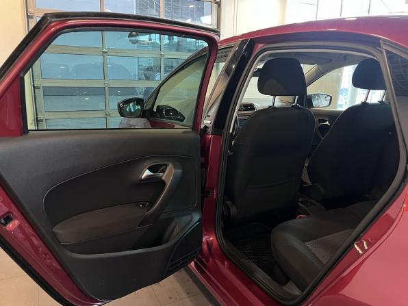Volkswagen Polo V с пробегом 2014 года, цена 1 133 000 рублей, 104302 км, седан, Автокод Объявления