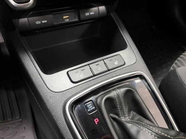 Kia Rio IV Рестайлинг с пробегом 2021 года, цена 1 398 000 рублей, 95465 км, седан, Автокод Объявления