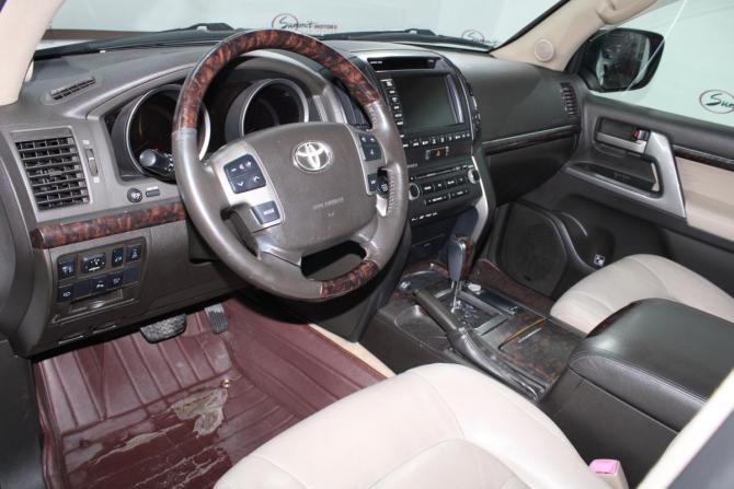 Toyota Land Cruiser 200 Series с пробегом 2011 года, цена 3 300 000 рублей, 248211 км, внедорожник, Автокод Объявления