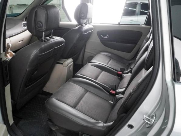 Renault Scenic III с пробегом 2010 года, цена 859 000 рублей, 275167 км, компактвэн, Автокод Объявления