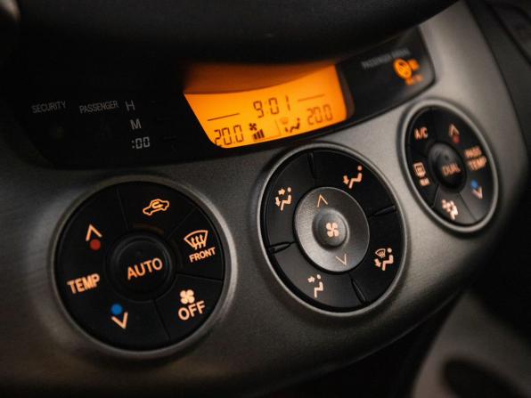 Toyota RAV4 III (XA30) с пробегом 2009 года, цена 1 119 500 рублей, 151224 км, внедорожник, Автокод Объявления