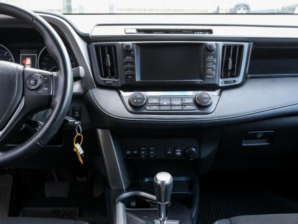 Toyota RAV4 IV (XA40) Рестайлинг с пробегом 2017 года, цена 2 898 000 рублей, 91970 км, внедорожник, Автокод Объявления