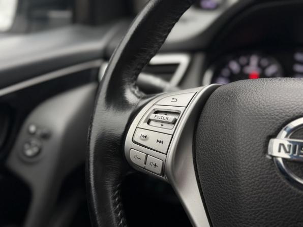 Nissan Qashqai II с пробегом 2018 года, цена 1 589 000 рублей, 117238 км, внедорожник, Автокод Объявления