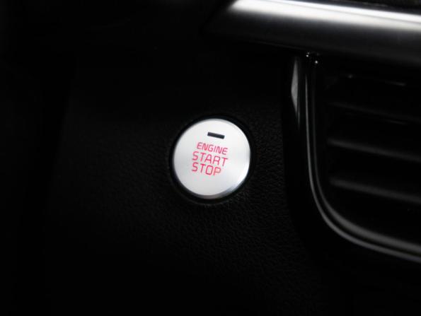 Kia Optima IV с пробегом 2017 года, цена 1 899 000 рублей, 106465 км, седан, Автокод Объявления