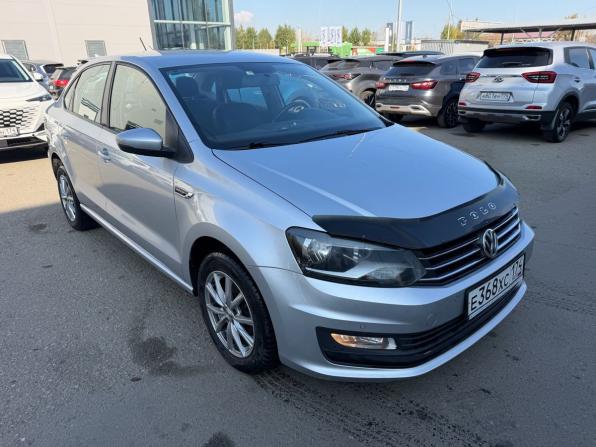 Volkswagen Polo V Рестайлинг с пробегом 2018 года, цена 1 299 000 рублей, 61820 км, седан, Автокод Объявления