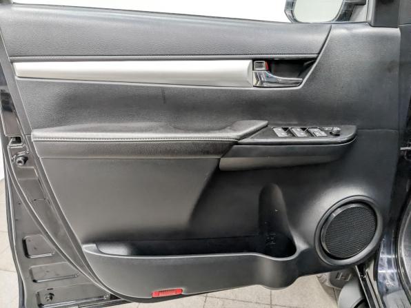 Toyota Hilux VIII с пробегом 2017 года, цена 3 380 000 рублей, 247439 км, offers.body_type.unknown, Автокод Объявления