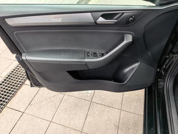 Volkswagen Polo VI с пробегом 2022 года, цена 1 670 000 рублей, 74150 км, лифтбек, Автокод Объявления