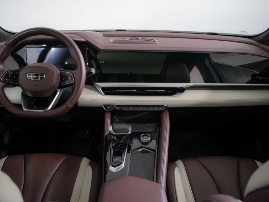 Geely Monjaro I Москва  - изображение 12