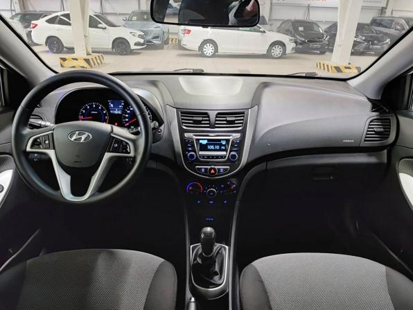 Hyundai Solaris I Рестайлинг с пробегом 2014 года, цена 635 000 рублей, 179500 км, седан, Автокод Объявления