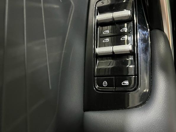 Geely Atlas II с пробегом 2024 года, цена 2 380 000 рублей, 60048 км, внедорожник, Автокод Объявления