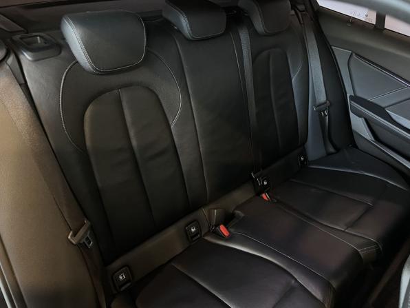 BMW 1 серии III (F40) с пробегом 2019 года, цена 2 420 000 рублей, 98719 км, хэтчбек, Автокод Объявления