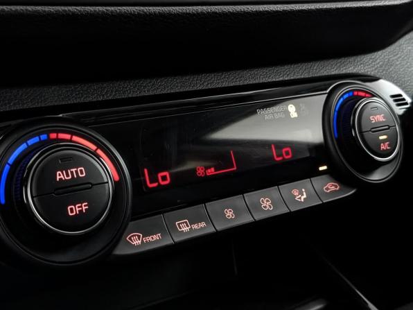 Kia Cerato IV Рестайлинг с пробегом 2022 года, цена 1 699 000 рублей, 131444 км, седан, Автокод Объявления