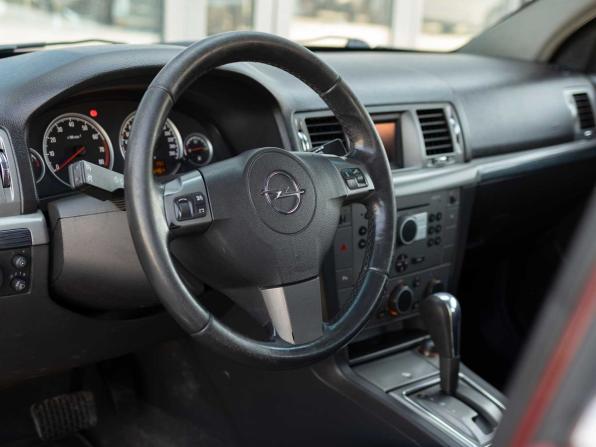 Opel Vectra C Рестайлинг с пробегом 2006 года, цена 600 000 рублей, 236463 км, седан, Автокод Объявления