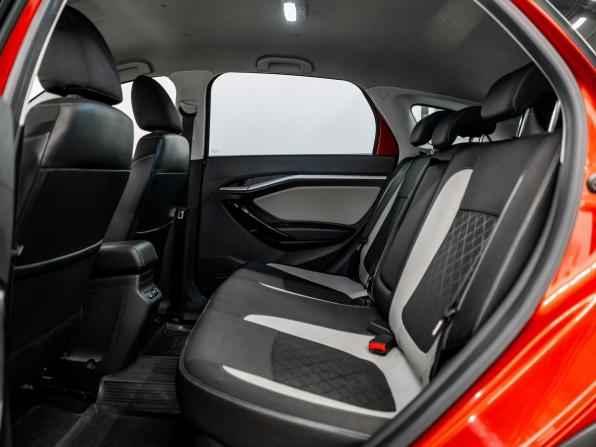 Lada (ВАЗ) Vesta I с пробегом 2018 года, цена 980 000 рублей, 98745 км, универсал, Автокод Объявления