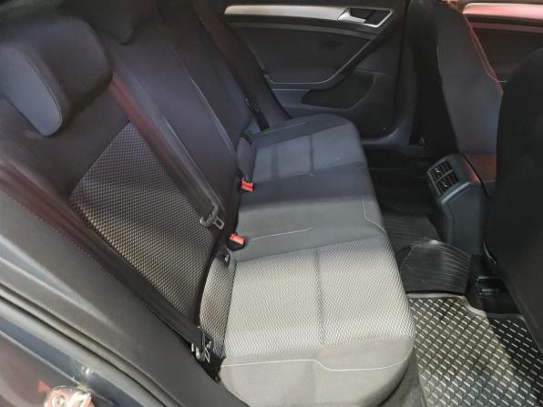 Volkswagen Golf VII Рестайлинг с пробегом 2018 года, цена 1 749 000 рублей, 122131 км, хэтчбек, Автокод Объявления