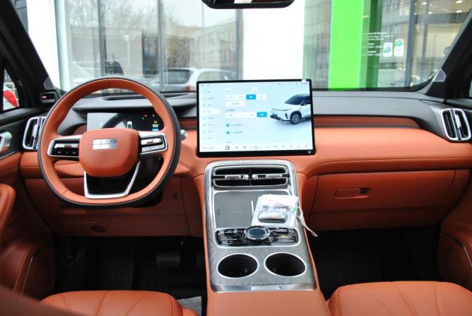 Geely Galaxy M7 с пробегом 2026 года, цена 3 790 000 рублей, 10 км, внедорожник, Автокод Объявления
