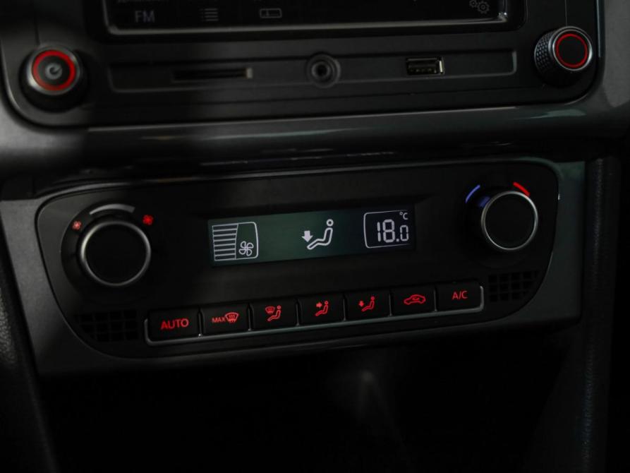 Volkswagen Polo V Рестайлинг Санкт-Петербург  - изображение 15