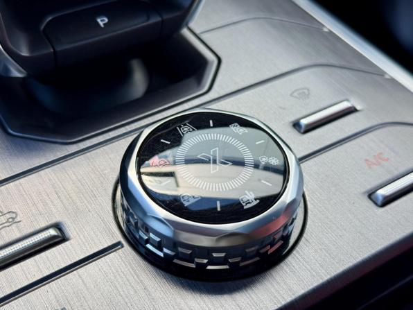 JETOUR T2 с пробегом 2024 года, цена 3 237 000 рублей, 30116 км, внедорожник, Автокод Объявления