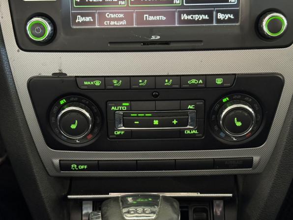 Skoda Octavia II (A5) Рестайлинг с пробегом 2011 года, цена 580 000 рублей, 293348 км, лифтбек, Автокод Объявления
