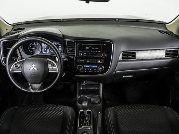 Mitsubishi Outlander III с пробегом 2012 года, цена 1 200 000 рублей, 296544 км, внедорожник, Автокод Объявления