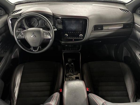 Mitsubishi Outlander III Рестайлинг 3 с пробегом 2022 года, цена 2 579 000 рублей, 106000 км, внедорожник, Автокод Объявления