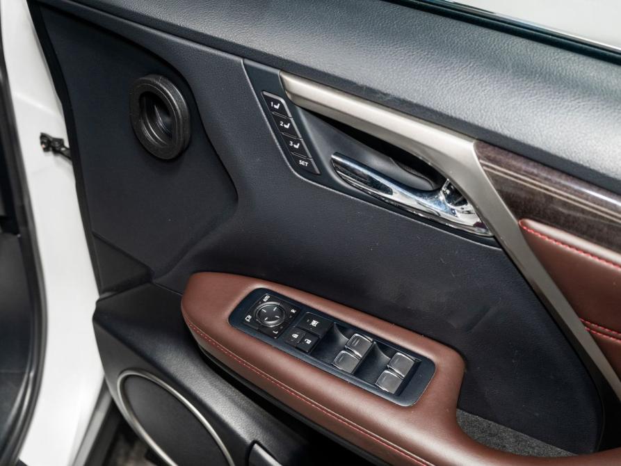 Lexus RX IV Рестайлинг Чита  - изображение 20