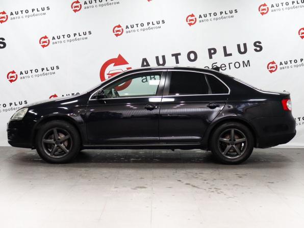 Volkswagen Jetta V с пробегом 2010 года, цена 679 000 рублей, 257290 км, седан, Автокод Объявления