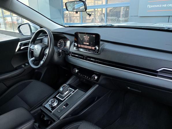 Mitsubishi Outlander IV с пробегом 2021 года, цена 2 690 000 рублей, 132504 км, внедорожник, Автокод Объявления