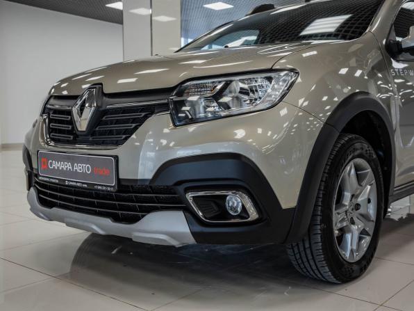 Renault Sandero II Рестайлинг с пробегом 2020 года, цена 1 277 000 рублей, 106978 км, хэтчбек, Автокод Объявления