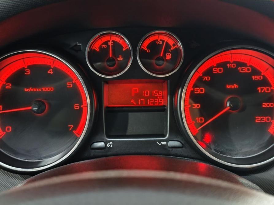 Peugeot 408 I Курск  - изображение 10