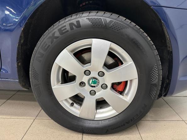 Skoda Octavia II (A5) Рестайлинг с пробегом 2012 года, цена 630 000 рублей, 301105 км, лифтбек, Автокод Объявления