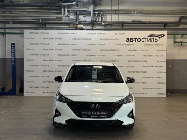 Hyundai Solaris II Рестайлинг с пробегом 2020 года, цена 1 019 000 рублей, 174600 км, седан, Автокод Объявления