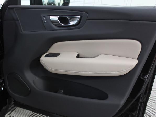 Volvo XC60 II Рестайлинг 2 с пробегом 2025 года, цена 6 050 000 рублей, 20 км, внедорожник, Автокод Объявления
