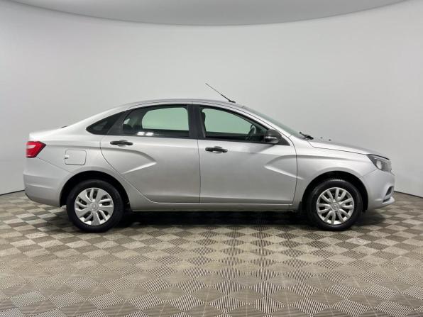 Lada (ВАЗ) Vesta I с пробегом 2017 года, цена 709 900 рублей, 80692 км, седан, Автокод Объявления