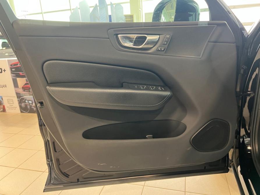 Volvo XC60 II Рестайлинг Москва  - изображение 13
