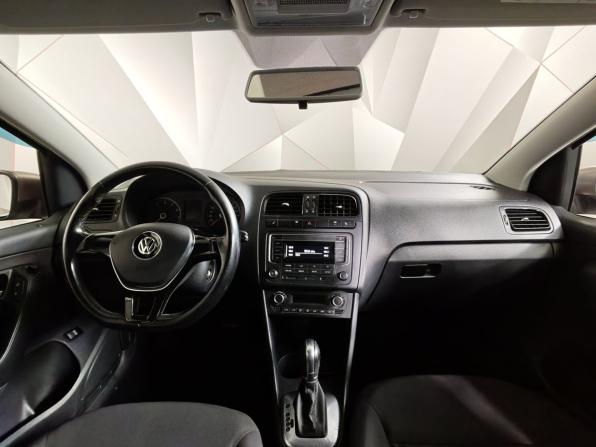 Volkswagen Polo V Рестайлинг с пробегом 2017 года, цена 993 000 рублей, 152921 км, седан, Автокод Объявления
