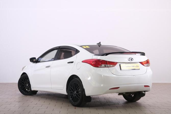 Hyundai Avante V с пробегом 2011 года, цена 819 000 рублей, 176000 км, седан, Автокод Объявления
