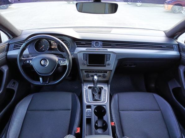 Volkswagen Passat B8 с пробегом 2016 года, цена 1 365 000 рублей, 199632 км, седан, Автокод Объявления