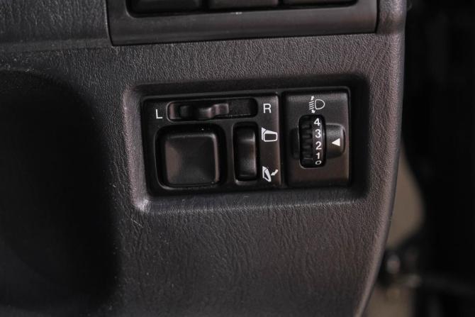 Suzuki Jimny III Рестайлинг 1 с пробегом 2008 года, цена 699 000 рублей, 159000 км, внедорожник, Автокод Объявления